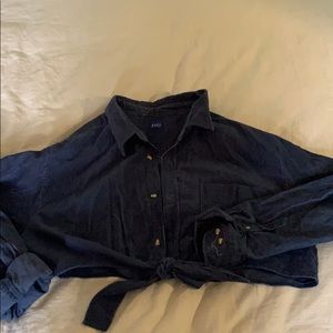 URBAN OUTFITTERS corduroy crop button down w/ tie